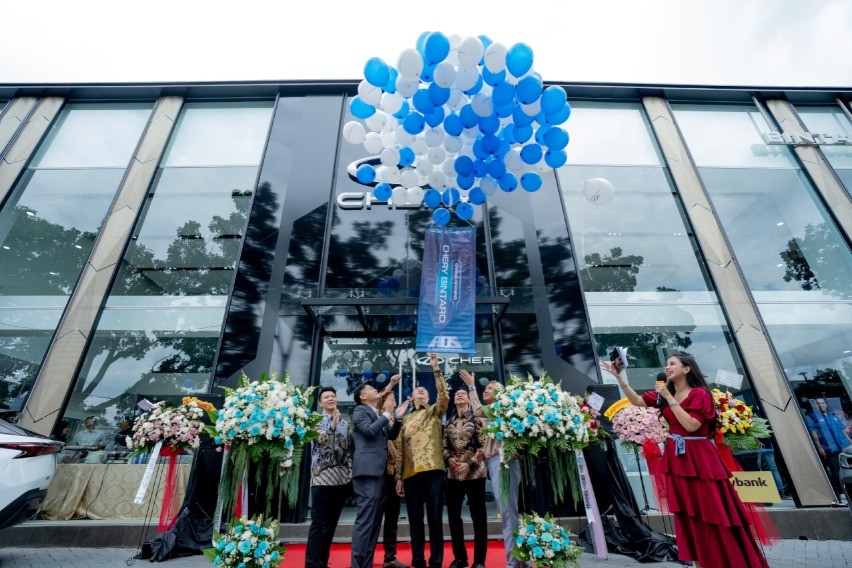 grand opening Chery Bintaro