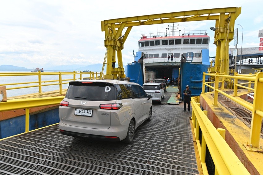 Wuling Darion PHEV menempuh 1.200 km tanpa isi ulang bensin dan baterai