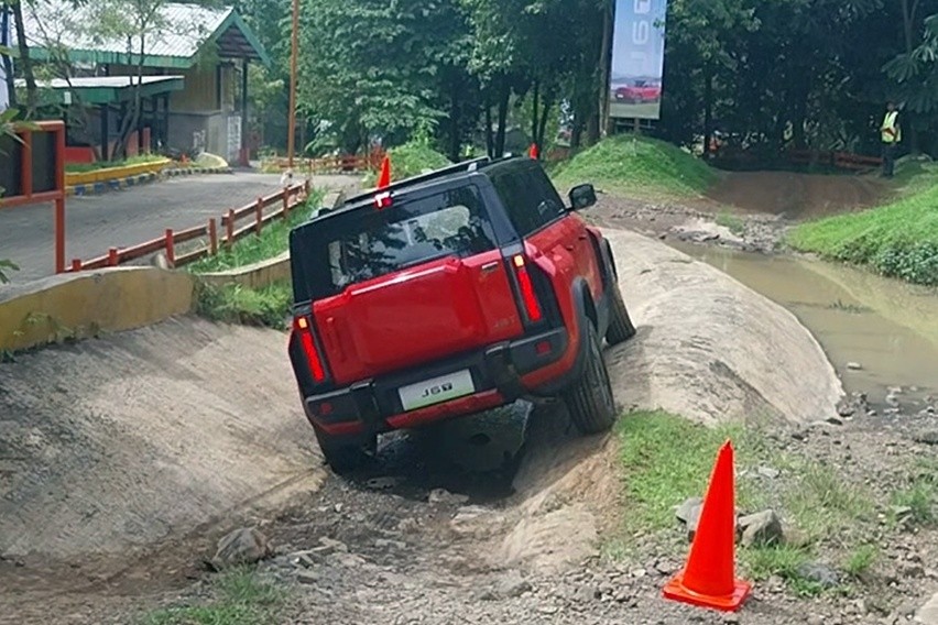 Test offroad Chery J6T