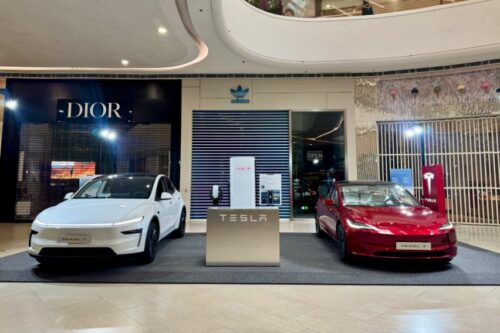 Tesla PH highlights updated Model 3 at The Podium Mall