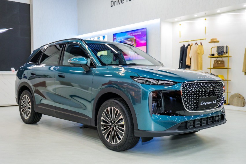 Lepas Mau Bawa SUV L8 di Gaikindo Jakarta Auto Week 2025