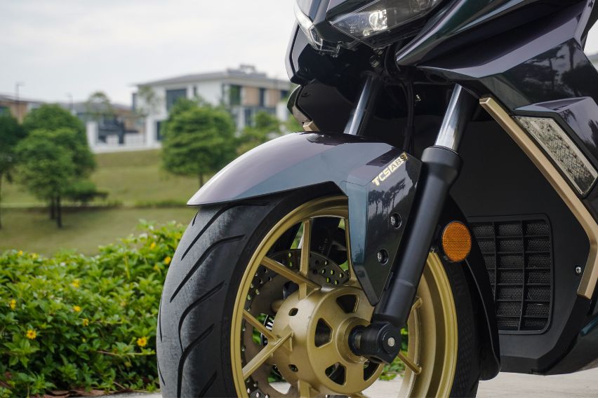 Aveta Vanguard 250 SE