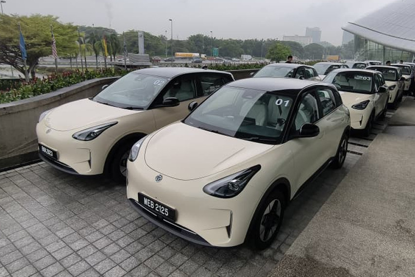 Proton emas5 cream colour malaysia front view