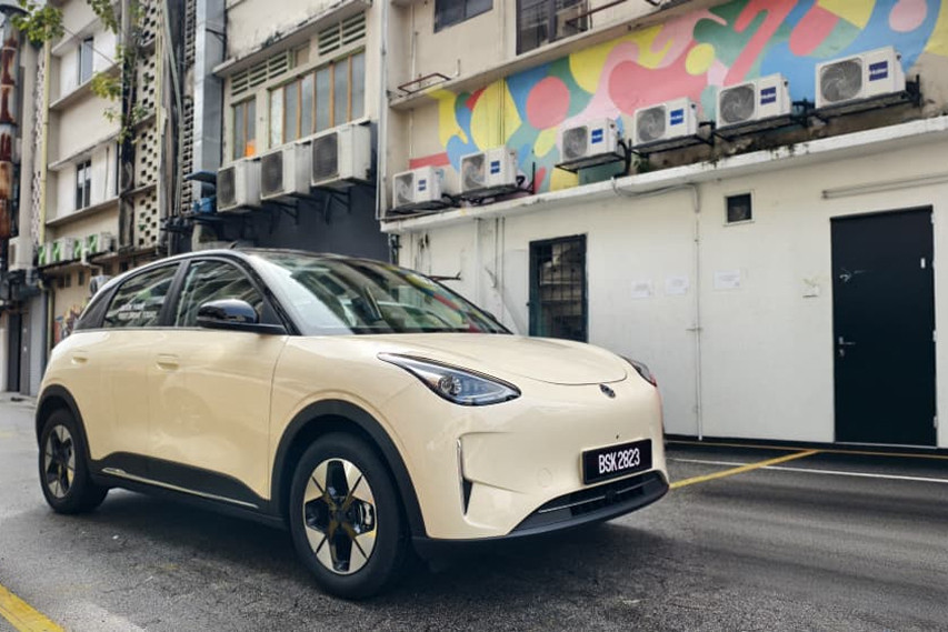 Proton emas5 side profile view Malaysia