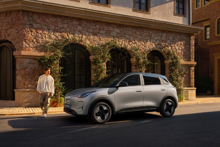 Ragam Teknologi di Compact Hatchback Anyar Geely EX2