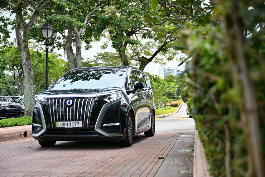 Denza D9 Malaysia price stays RM259k to RM309k in 2026, anniversary perks worth up to RM15k