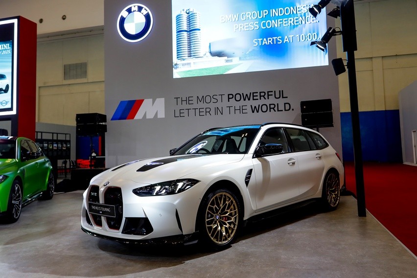 Spesifikasi BMW M3 CS Touring