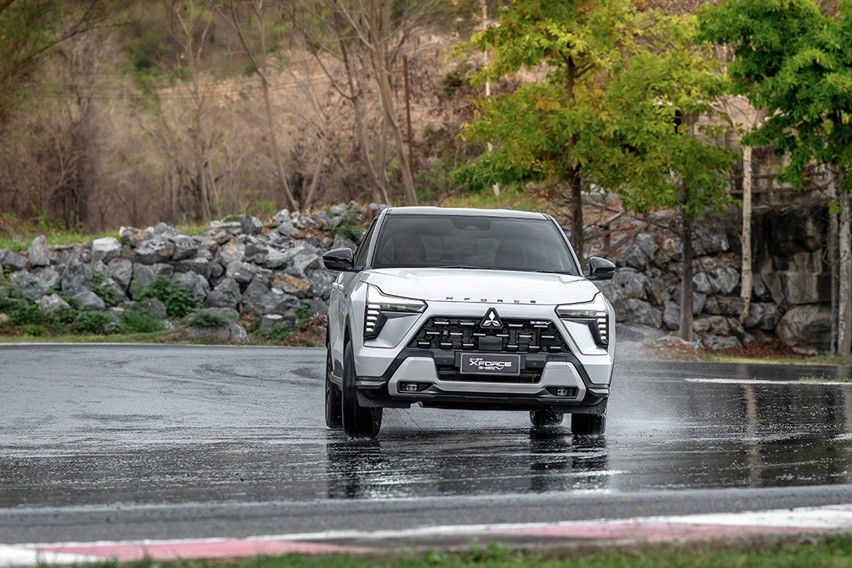 Mitsubishi Xforce Hybrid hailed as 2025 Thailand Car of the Year
