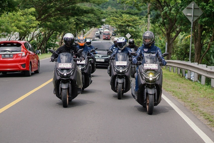 Touring Yamaha bersama media