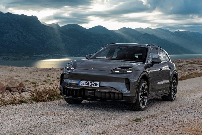 Porsche Cayenne Electric SUV