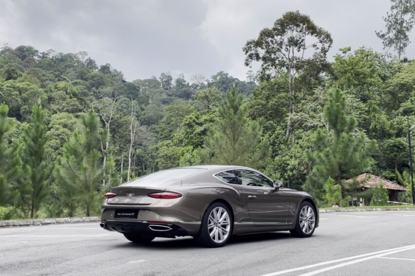 review Bentley Continental GT PHEV 2025