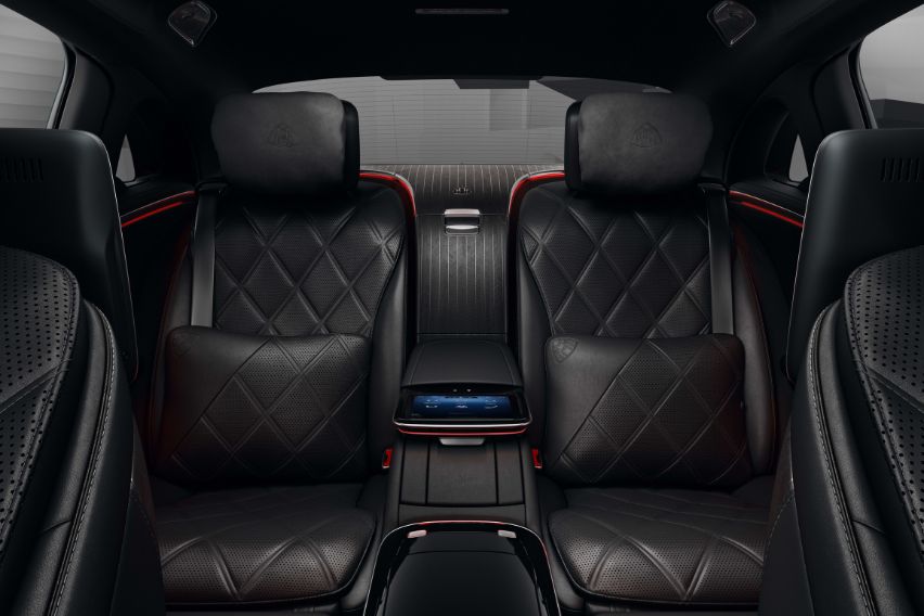 Mercedes-Maybach S580 4Matic Night Series interior