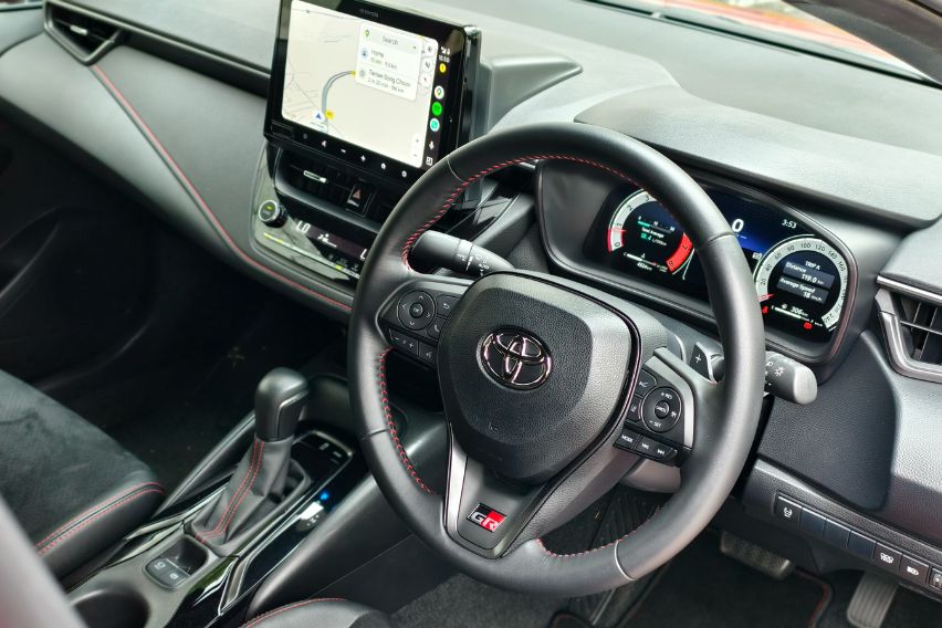  Toyota Corolla Altis GR Sport interior dashboard