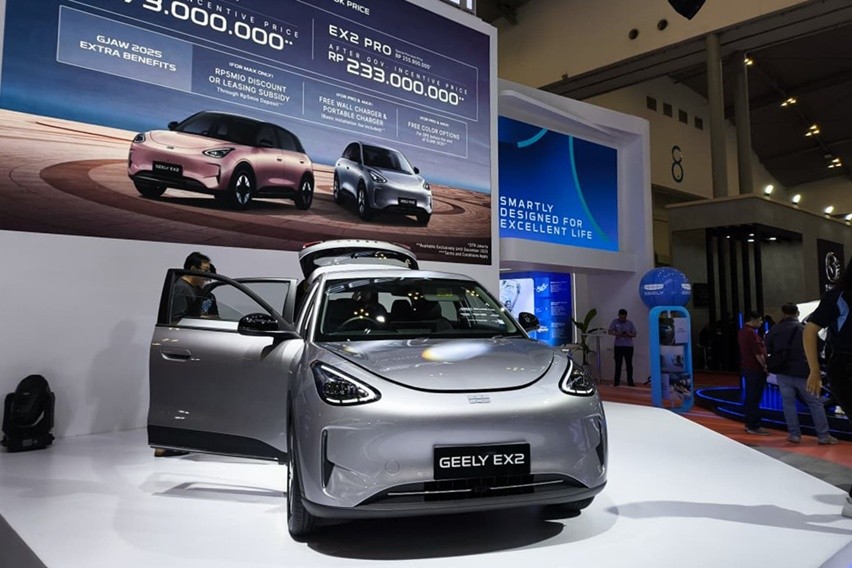 Geely EX2 GJAW 2025