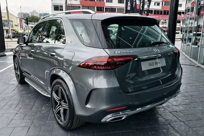 Mercedes-Benz GLE 400 e 4MATIC rear view