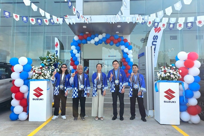 Suzuki Auto Calapan Ribbon Cutting_02 (1)