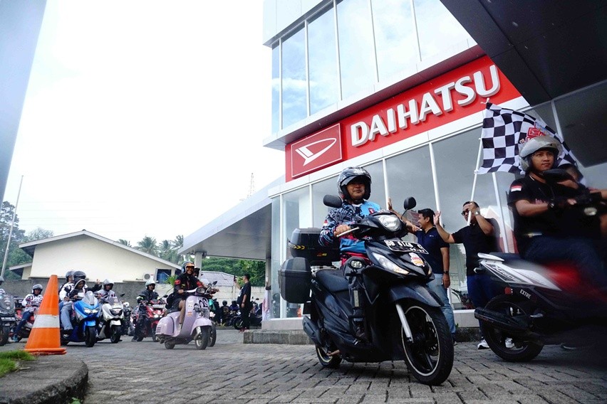 Daihatsu Gelar Kumpul Sahabat di Bitung, Apresiasi Konsumen Setia dan Dukung UMKM Lokal
