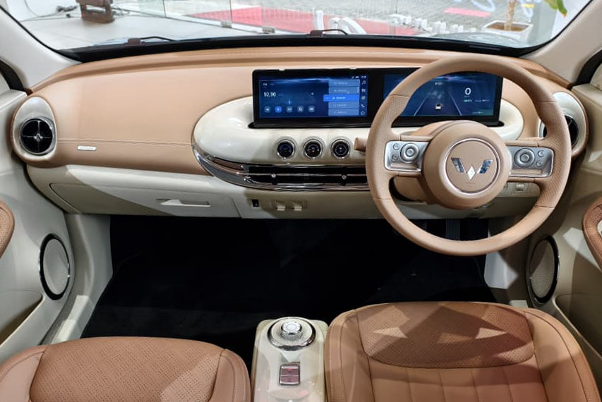 TQ Wuling Bingo interior view