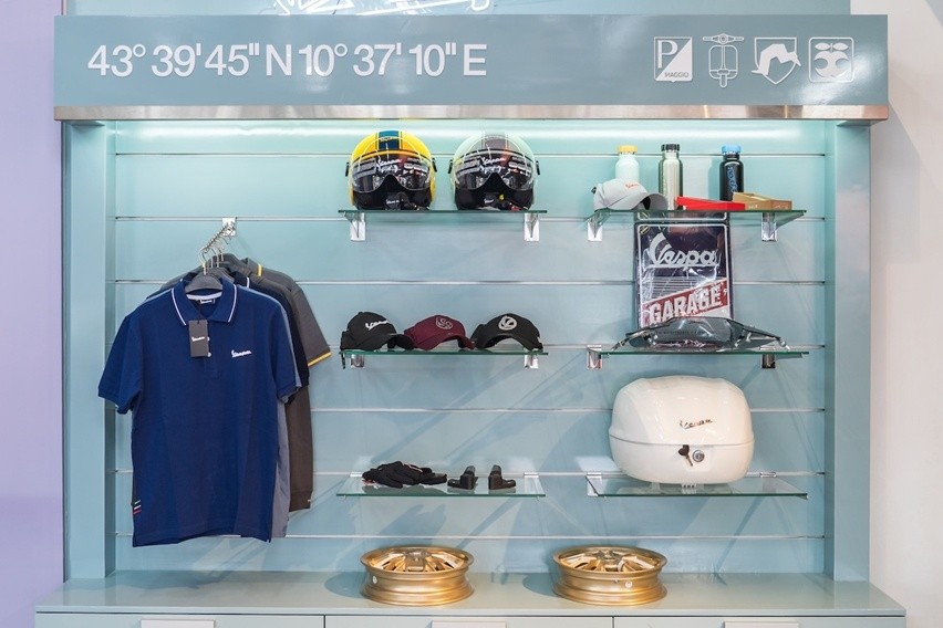 Aksesori resmi Vespa di Motoplex Bintaro