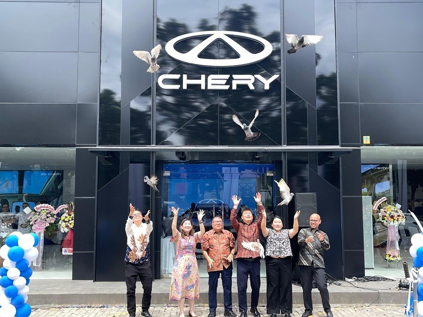 Diler Chery Graha Raya Bintaro