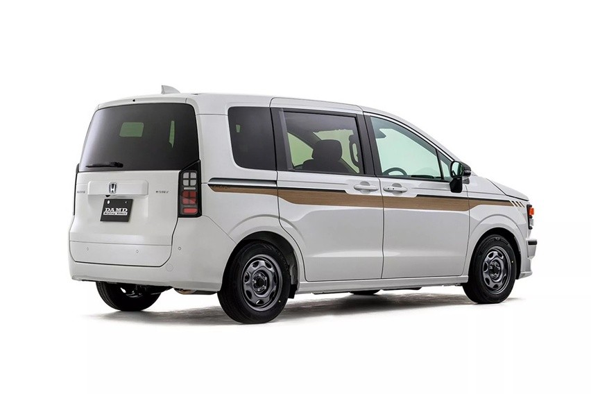 Modifikasi retro Honda Freed