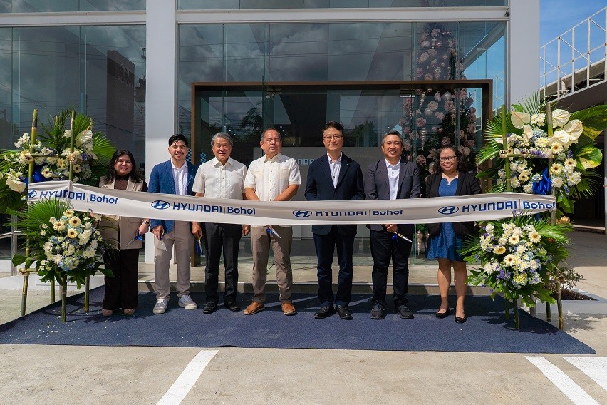 Hyundai Bohol Ribbon Cutting