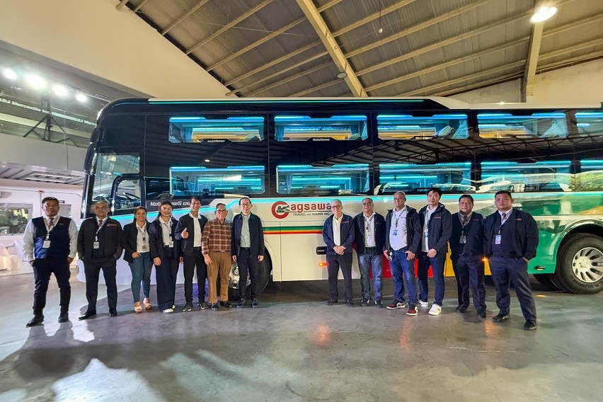 BJ Mercantile hands over initial batch of Thaco buses to Cagsawa Travel and Tours