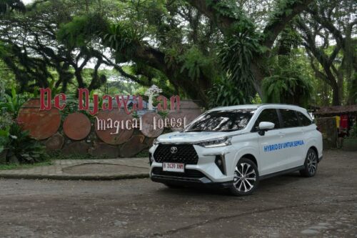 Bukan Cuma Irit BBM, 5 Alasan Ini Bikin Toyota Veloz Hybrid Jadi Opsi Menarik buat Road Trip