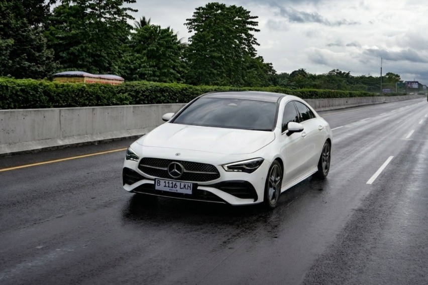 Mercedes CLA 200 AMG Line