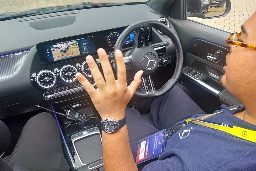 Interior Mercedes-Benz GLA dan GLB 200 AMG Line
