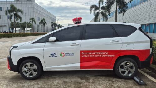Hyundai Sumbang Stargazer Cartenz Ambulans untuk Penanganan Banjir Sumatra