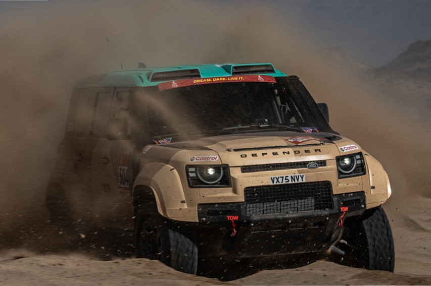 Land Rover Defender Dakar 2026 front view