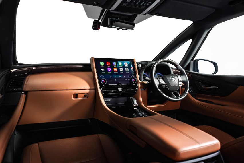 Toyota Vellfire HEV interior dashboard