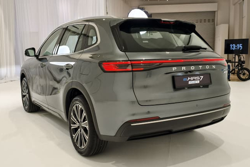 Proton e.mas7 PHEV rear view
