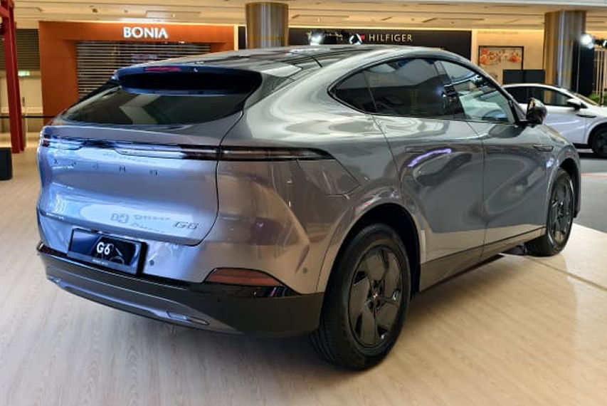 XPENG G6 Standard Range rear view launch