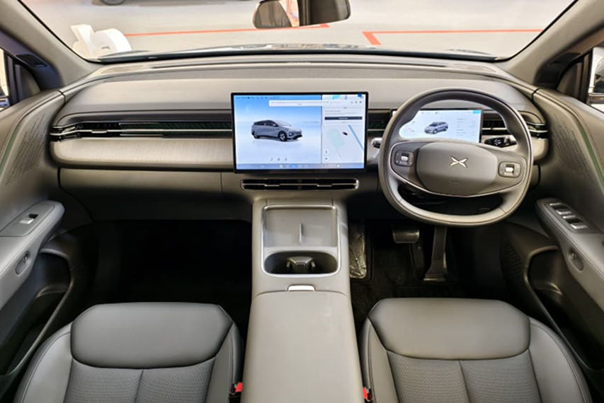 XPENG G6 standard range interior
