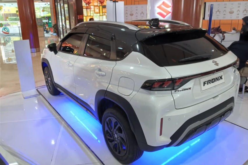 Hadir di Bintaro Jaya Xchange Mall, Suzuki Fronx Jadi Bintang Utama OTO Mall Exhibition