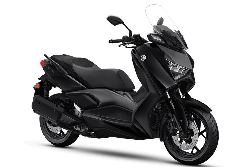 Yamaha Xmax Metallic Black