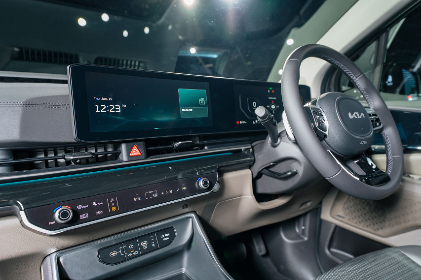 2026 Kia Carnival facelift interior view