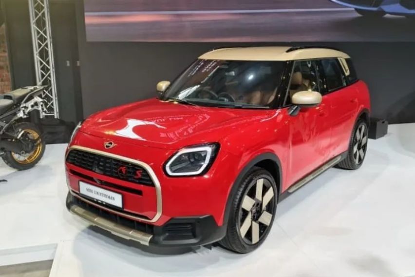 2026 MINI Countryman S Fiery Stallion Edition