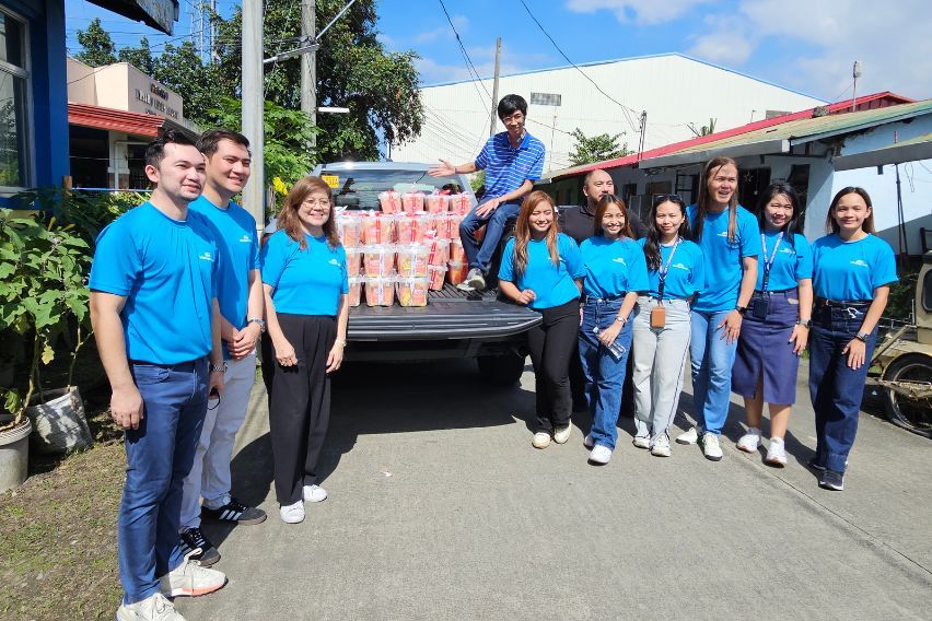 Ford PH spreads Christmas cheer to Gawad Kalinga families in Cavite