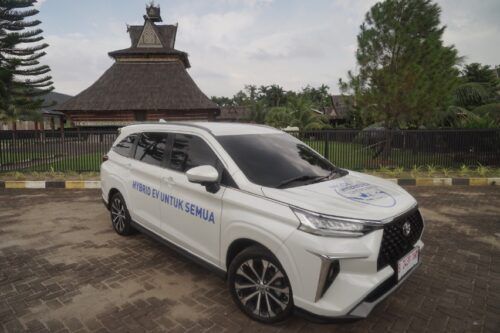 Perjalanan Pembuktian Ketangguhan New Toyota Veloz Hybrid EV Jelajah Lintas Nusa Rampung