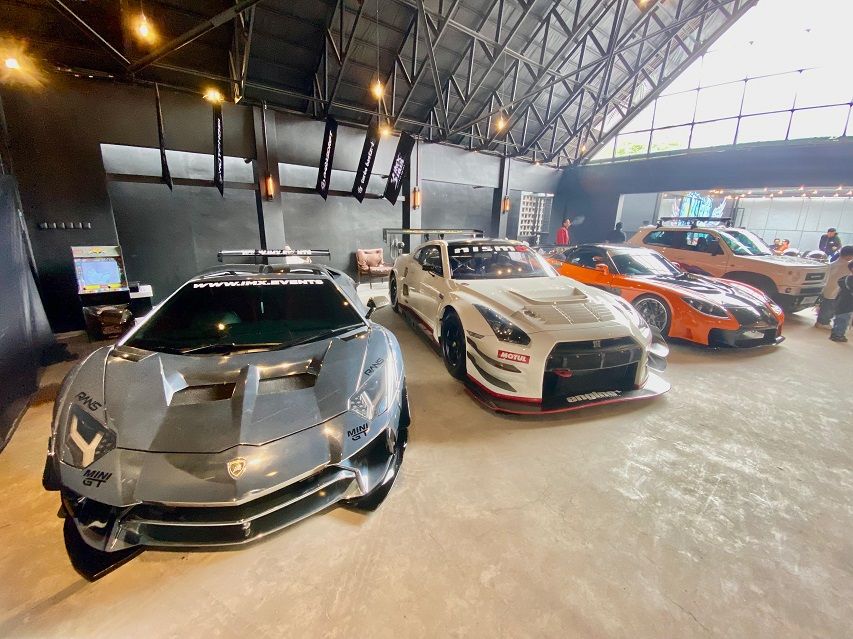 Mobil modifikasi di IMX