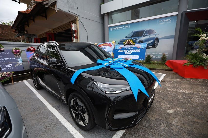 Peresmian diler Geely Maju Denpasar