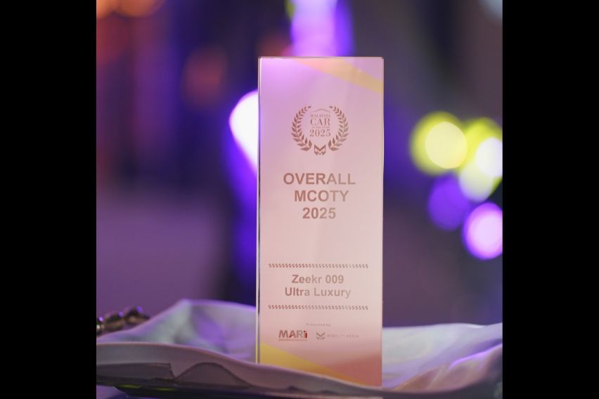 Zeekr 009 MCOTY award