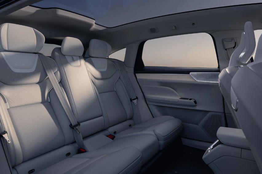 Volvo ES90 rear seats