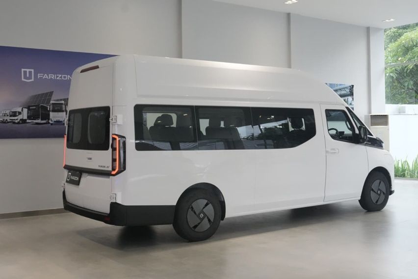 Eksterior Farizon SV