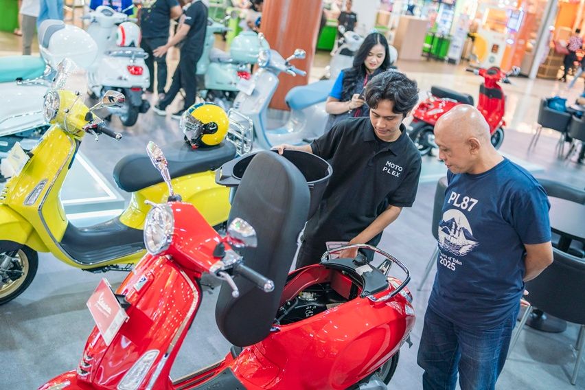Pameran promo Vespa