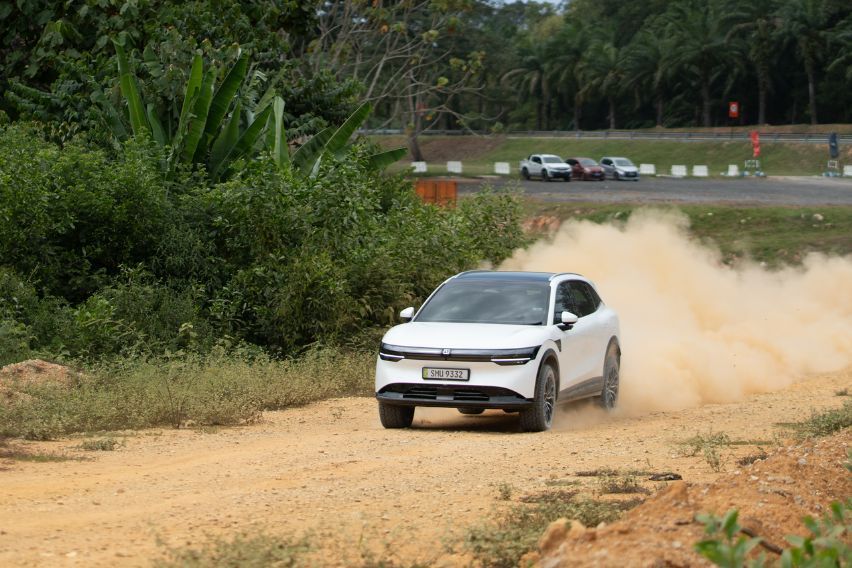 Zeekr 7X Beyond Drive Experience