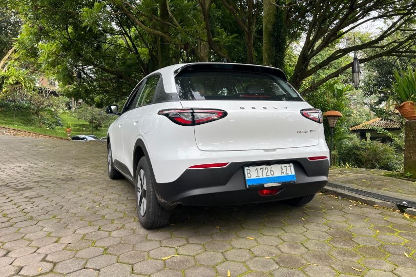 Geely EX2 Pro bagian belakang